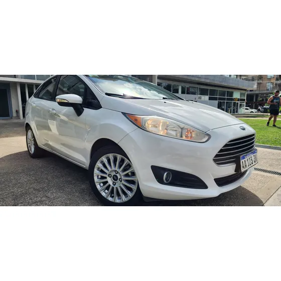 Ford Fiesta Kinetic 1.6 Sedan Se Plus 120cv