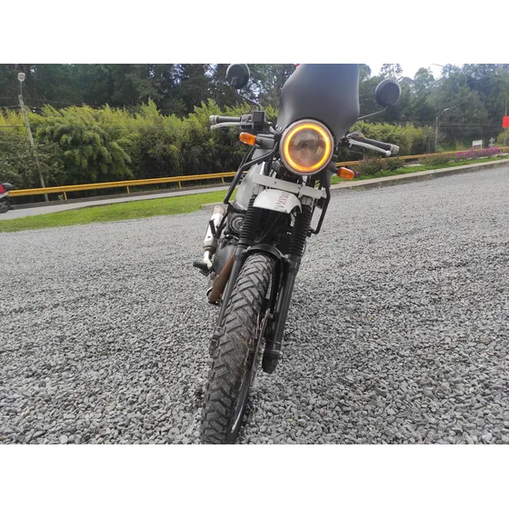 Vendo Moto Royal Enfield Himalaya Modelo 2017 Con 57.000 Km