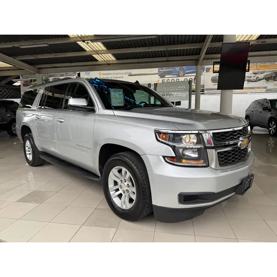 Chevrolet Suburban 5.4 Ls Tela At