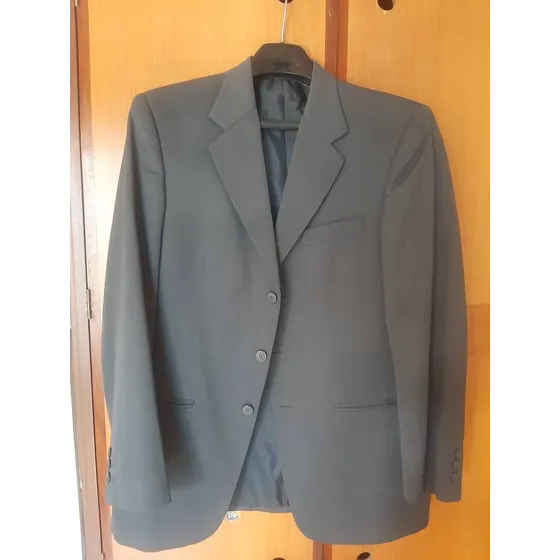 Traje Caballero. Talla 40. Usado