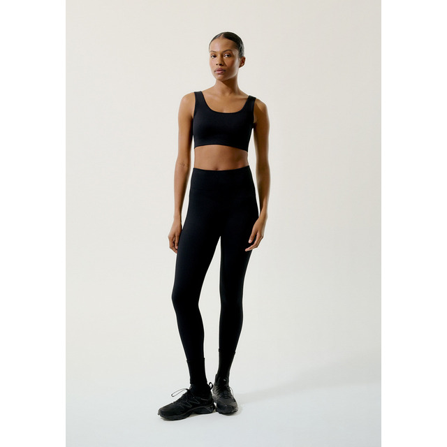 Calça Legging Esportiva Feminina Sem Costura Hering Sports Calça Legging Esportiva Feminina Sem Costura Hering Sports