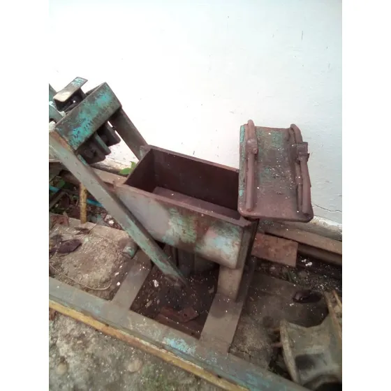Máquina De Hacer Bloque Manual, Número 12