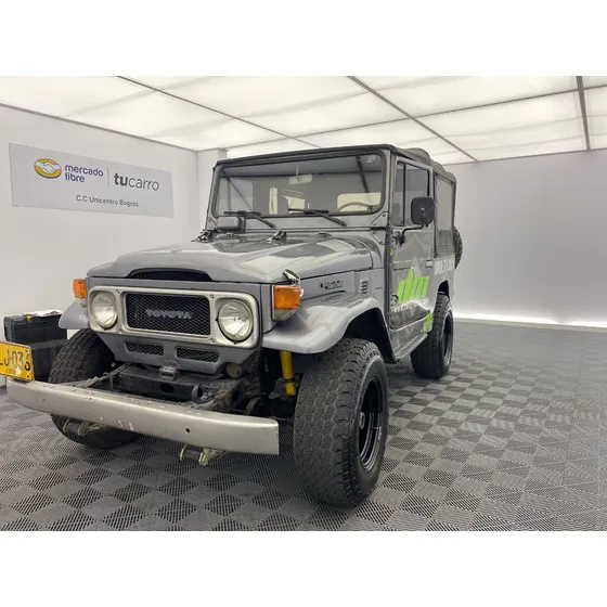 Toyota Land Cruiser 4.2 Fj40