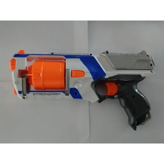 Pistola Nerf Strongarm