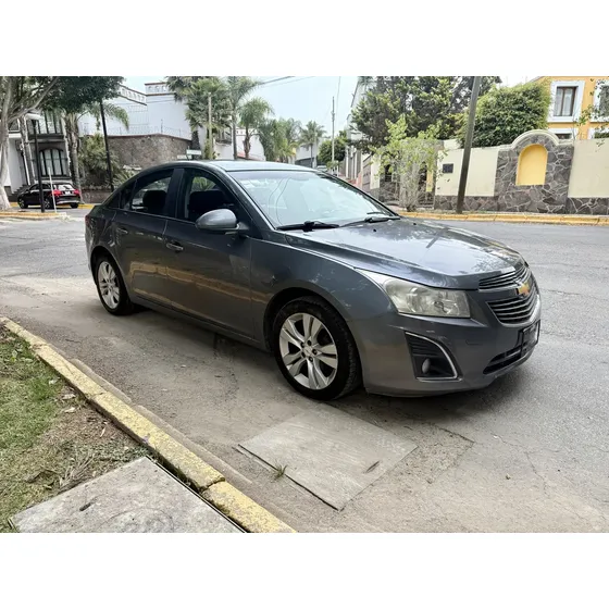 Chevrolet Cruze 1.8 A Ls Aa Cd Mp3 R-16 At