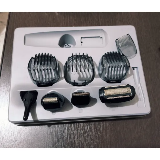 8 Acessórios Aparelho De Barbear Multigroom Pro Qg3380