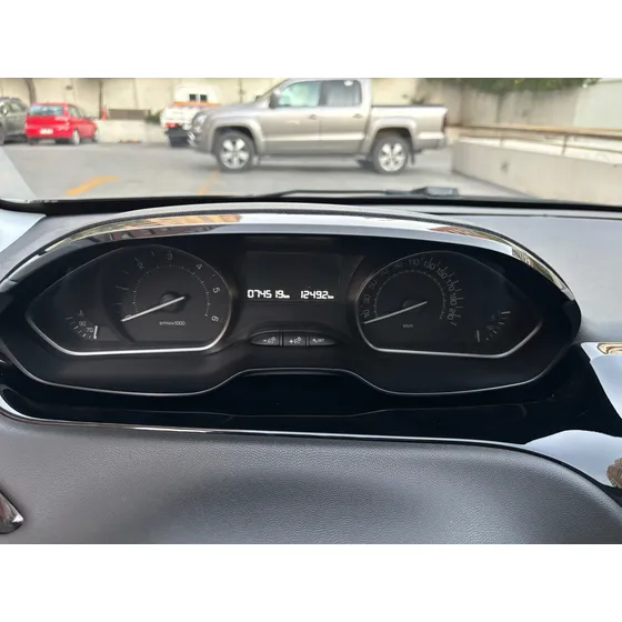 Peugeot 208 Active Pack 1.6 Hdi 92hp