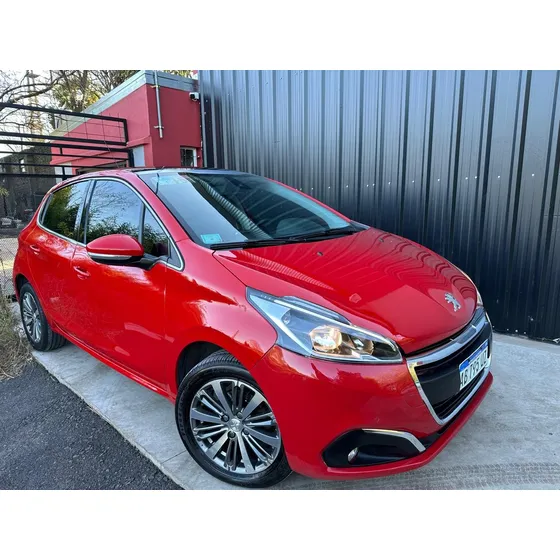 Peugeot 208 1.6 Feline