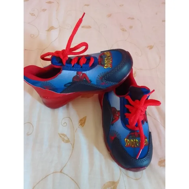 Zapatos De Spaiderman De Niño Talla 25-26 
