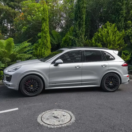 Porsche Cayenne 2018 Gts