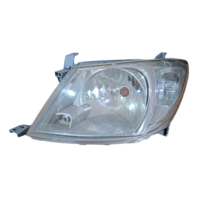 Faro Izquierdo Toyota Hilux 2006-2011