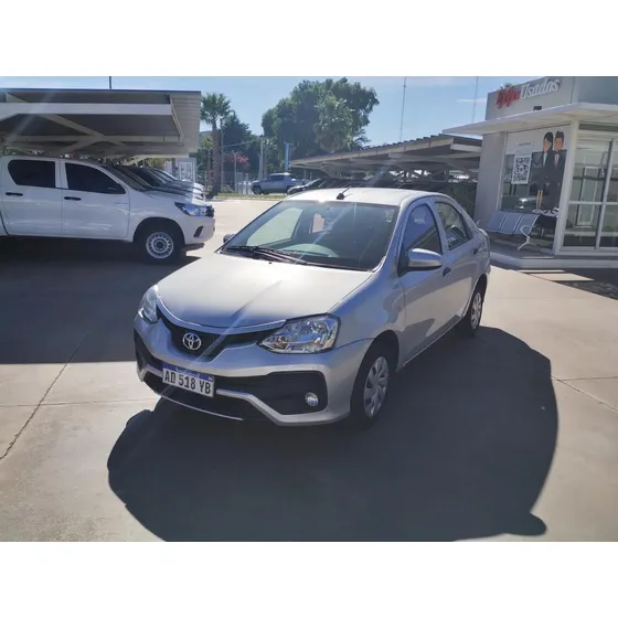 Toyota Etios 1.5 4p X 6mt L18