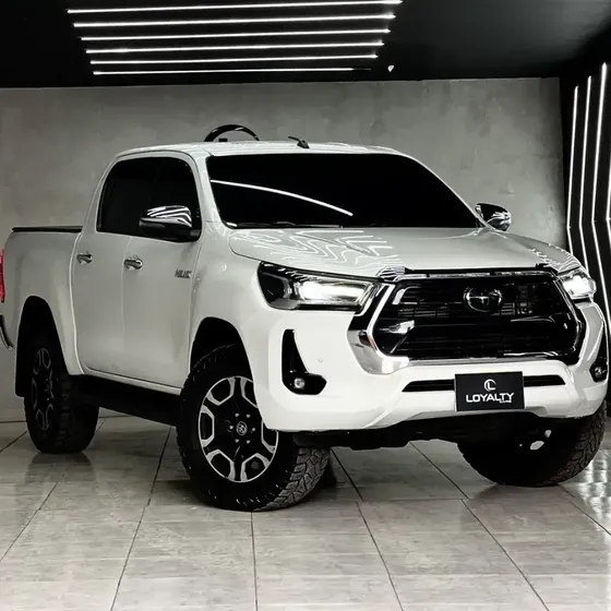Toyota Hilux 2023 2.8 Srx B2+