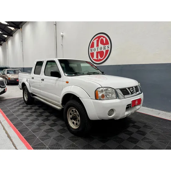 Nissan Frontier 2.4 Le 4x4 Mt