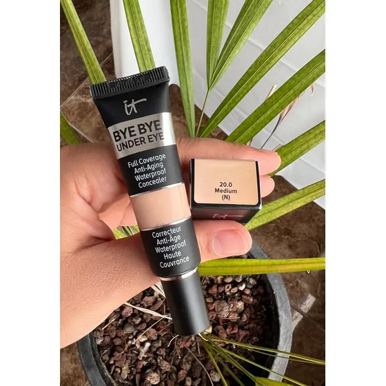 It Bye Bye Under Eye Full - Corrector Resistente Al Agua Tono 20.0 Medium N
