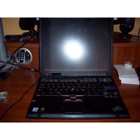 Lapto  Ibm  Thinkpad   T30  Para Reparar