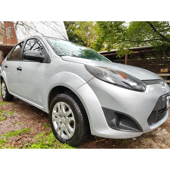 Ford Fiesta Max 1.6 Ambiente
