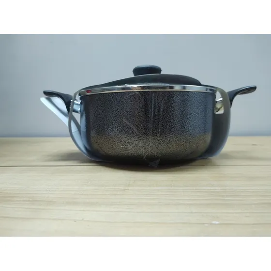 Olla Con Antiadherente De 20 Cms Y Tapa Nuevo