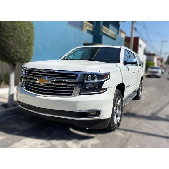Chevrolet Suburban 5.3 Ltz 4x4 Mt