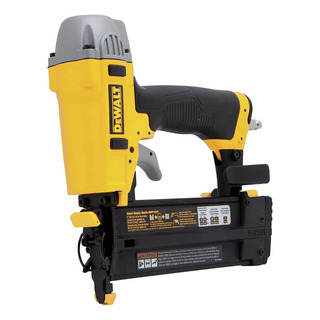 Clavadora Dewalt Dwfp12231 Brad 18 Neumática Clavadora Dewalt Dwfp12231 Brad 18 Neumática