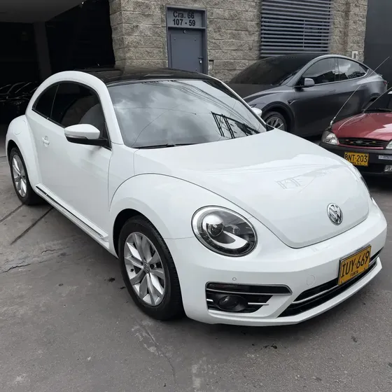 Volkswagen New Beetle 2017 2.5 Súper Sport