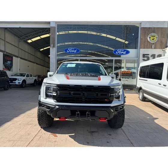 Ford Lobo Raptor R