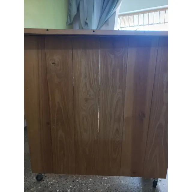 Stand De Madera Usado