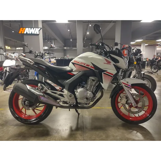 Honda Cb 250 Usada 2023 18297 Km No 300 Yamaha Fz Rouser 200