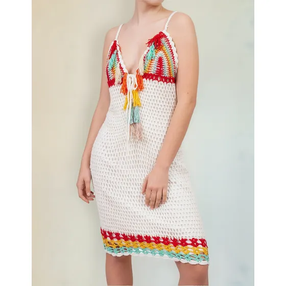Vestido Corto En Crochet Con Apliques De Flecos