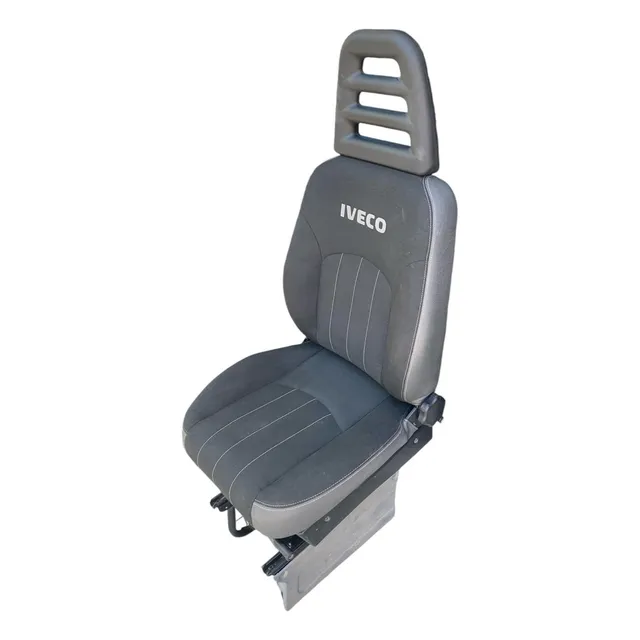 Butaca Iveco Original Reclinable. Usada