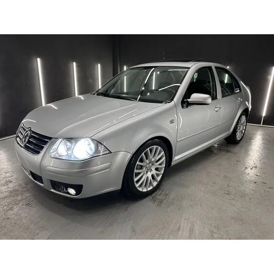 Volkswagen Bora 1.8 Highline T 180cv Cuero