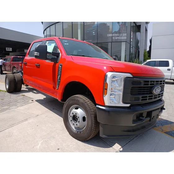 Ford F-350 Xl Dc 4x4 7.3 L V8 Ta