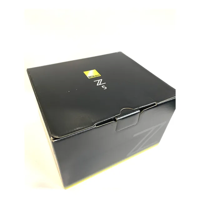 Nikon Z-5 C/lente Z 24-50mm