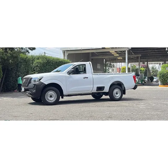Nissan Np300 2.5 Pick Up Mt Ac