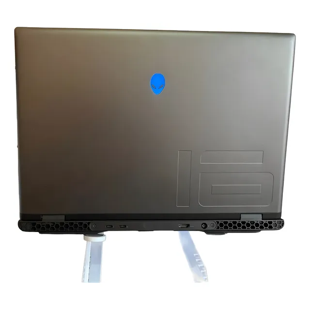 Laptop Gamer Alienware M16 R2 Nvidia 4070 Rtx Negro