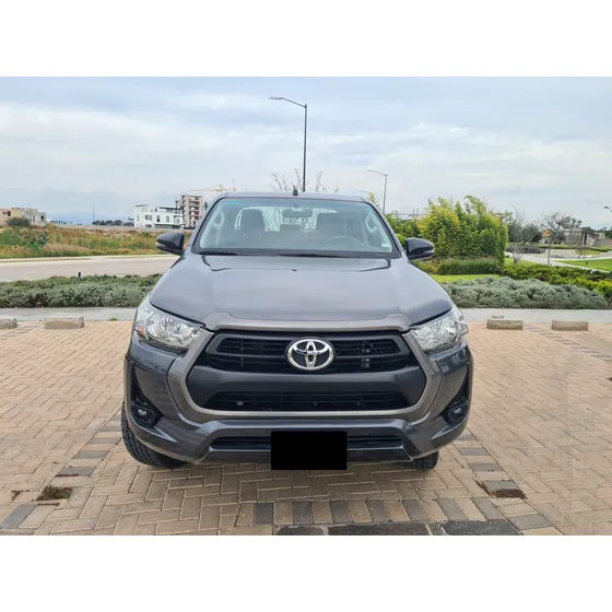 Toyota Hilux 2.7 Cabina Doble Sr Mt