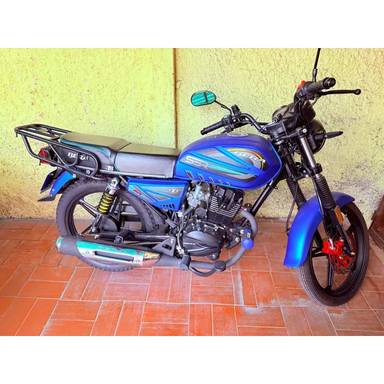La Moto Viene Con 2 Cascos