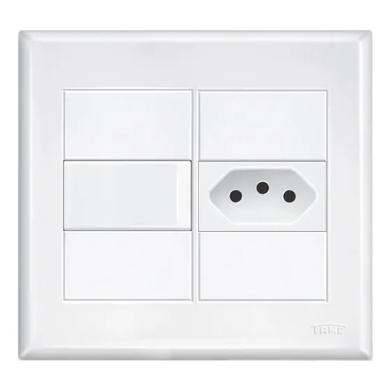 Interruptor Simples 16a E Tomada 20a Com Placa Evidence Fame