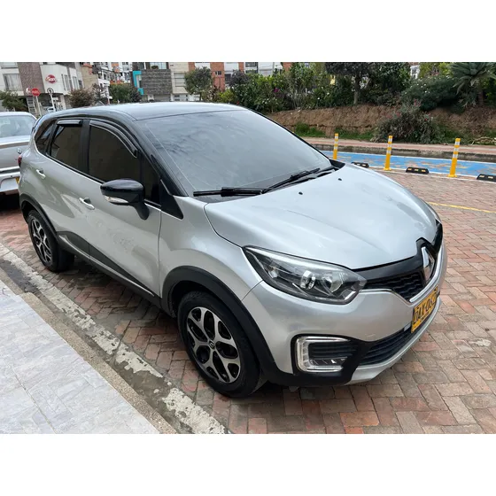 Renault Captur 2.0 Intens Automática