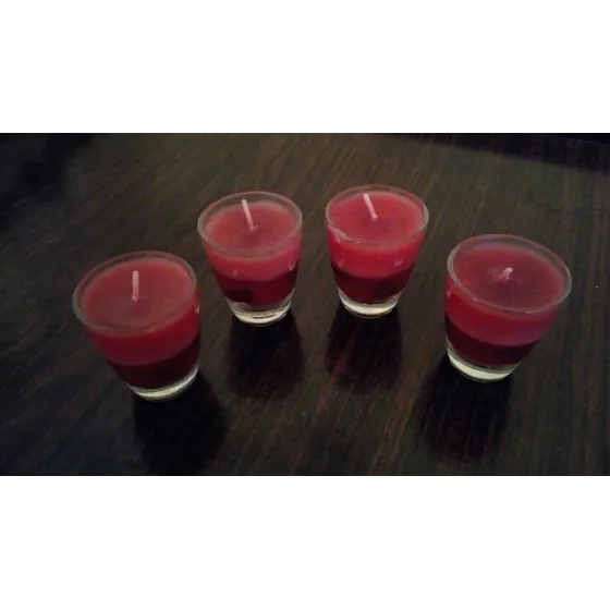 Velas Rojas En Envase De Vidrio ( 4 Unidades )