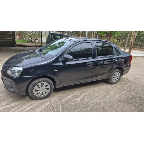 Toyota Etios 1.5 Sedan X