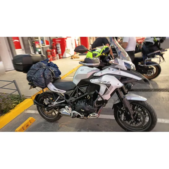 Benelli Trk 502-(2021)-12.000kms