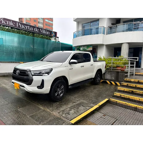 Toyota Hilux 2.4 Sr Diesel 4x4