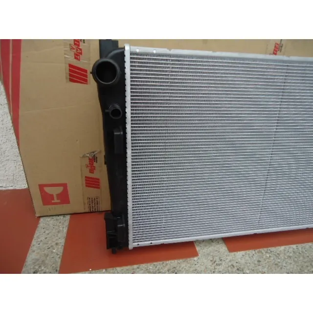 Radiador Original Fiat Punto 1.8cc Hlx Denso 
