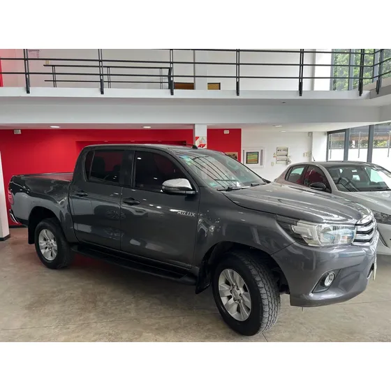 Toyota Hilux Pick-up 2.8 Cd Srv 177cv 4x2 At