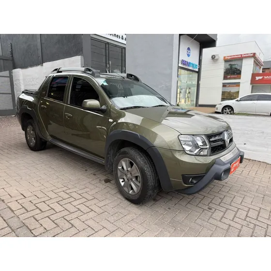 Renault Duster Oroch 2.0 Outsider Plus