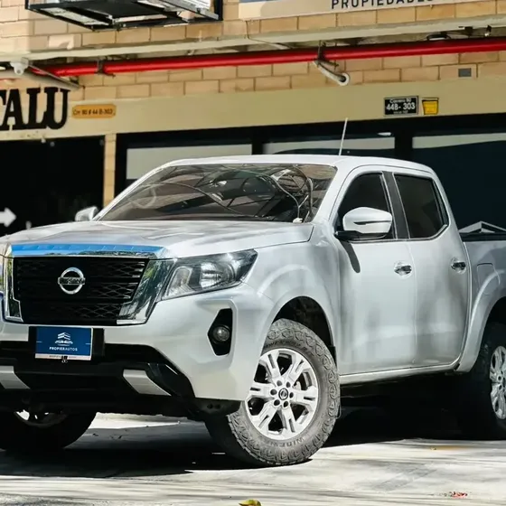 Nissan Frontier 2023 2.5 Se Td 4x4 Mt