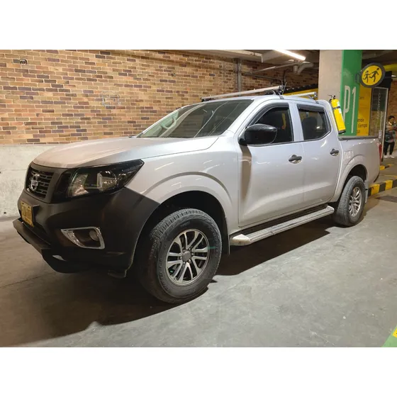 Nissan Np300 Frontier 2.5l