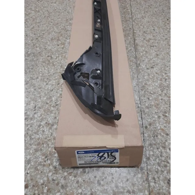 Base Platina Parabrisa Derecha Explorer 2012-2019 Original