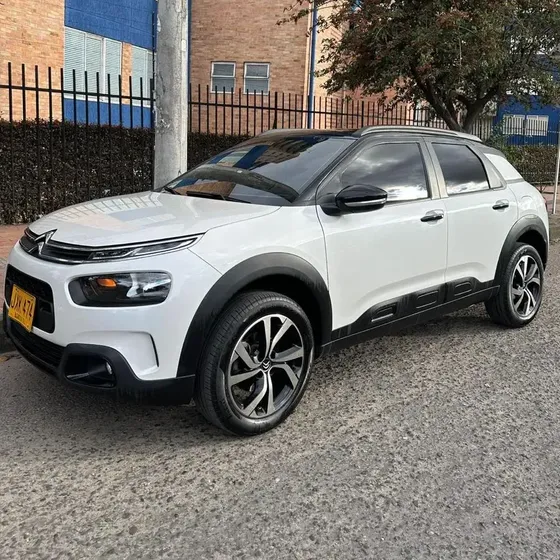 Citroën C4 Cactus 2022 1.6 Shine Turbo Aut